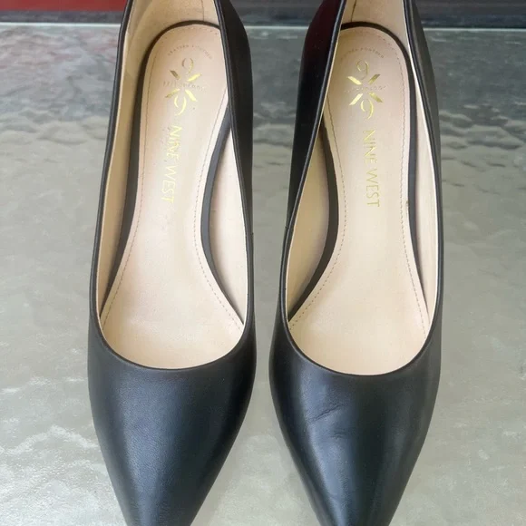 Nine West Black Heels - Picture 1 of 7